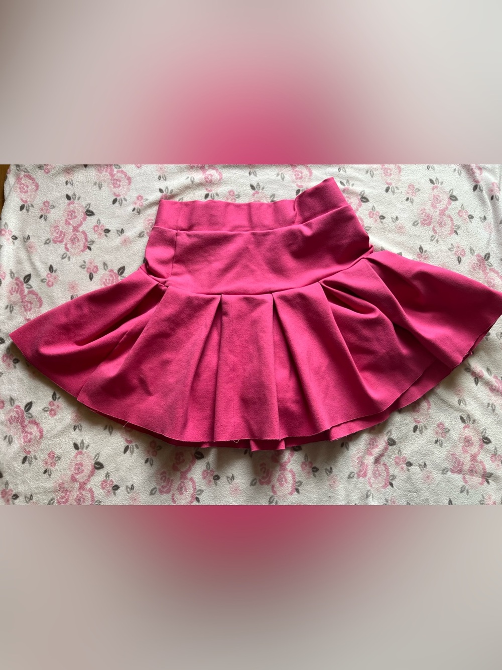 Fashion nova Hot Pink Pleated Mini Skirt